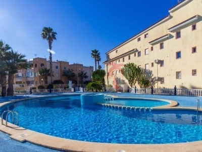 Apartamento en venta en San Luis, Torrevieja, Alicante