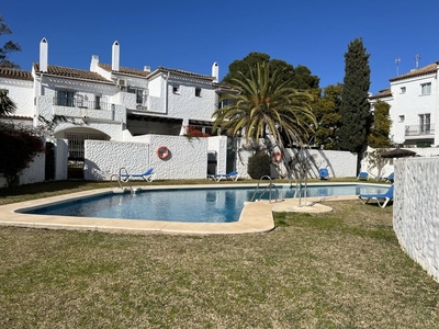 Casa en venta en El Paraiso, Estepona, Málaga