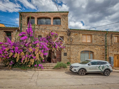 Casa rural de 243m² con 425m² de jardín en venta en Baix Empordà
