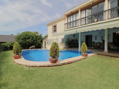 Chalet en venta en Valdeolletas - Las Cancelas - Xarblanca, Marbella, Málaga