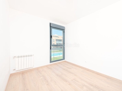 Alquiler piso en mercedes formica. 9 piso con 2 habitaciones con ascensor en Rozas de Madrid (Las)