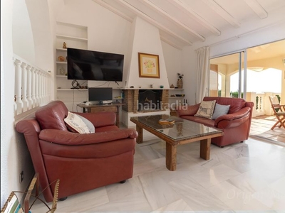 Chalet con 5 habitaciones con parking, piscina y vistas al mar en Mijas