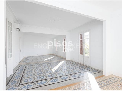 Apartamento en alquiler en Avinguda Diagonal, cerca de Carrer de Casanova