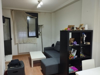 Apartamento en Velilla de San Antonio