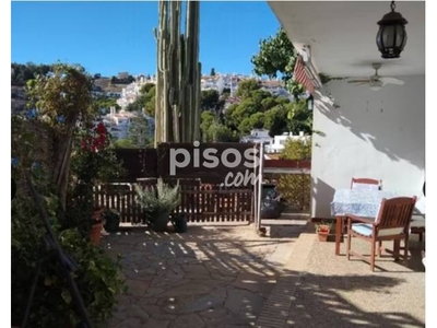 Casa adosada en alquiler en Calle Fernández Shaw, cerca de Calle de Don Pedro Huesa Pérez