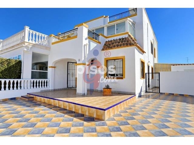 Casa adosada en venta en Calle Alfredo Kraus, 83