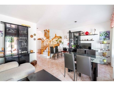 Casa adosada en venta en Calle del Río Duero