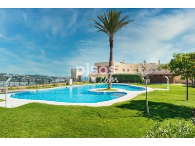 Casa adosada en venta en Calle Mar de Alborán