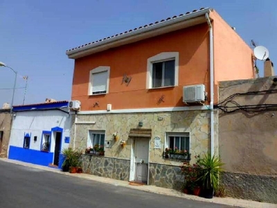 Casa adosada en venta en Hondón de las Nieves