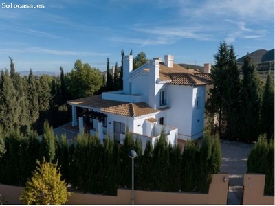 Casa con gran parcela y tres Dormitorios en la ciudad de Fuente Alamo - ATI5710