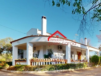 Casa con terreno en Villafranca de los Barros