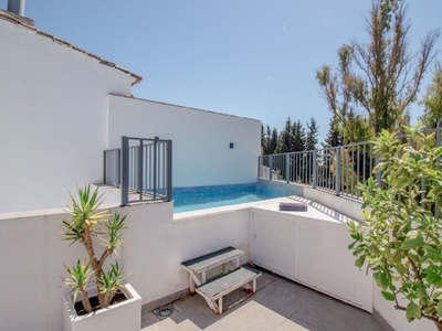 Casa en venta en San Pedro de Alcantara, Marbella, Málaga