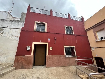Casa en venta en Utrera, Sevilla
