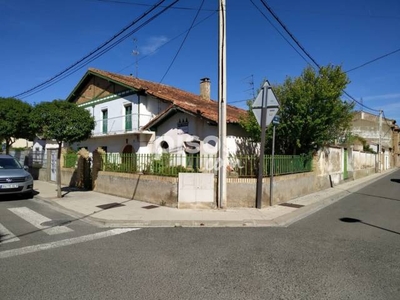 Casa pareada en venta en Calle de María Teresa Sáenz de Heredia, 6