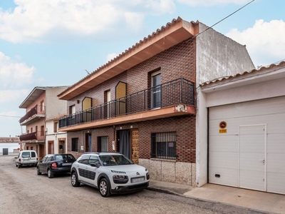 Chalet en venta en Villanueva De Alcardete de 157 m²