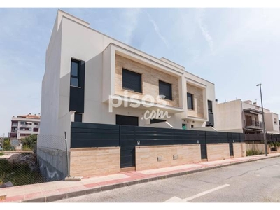 Dúplex en venta en Avenida Juan de Borbon