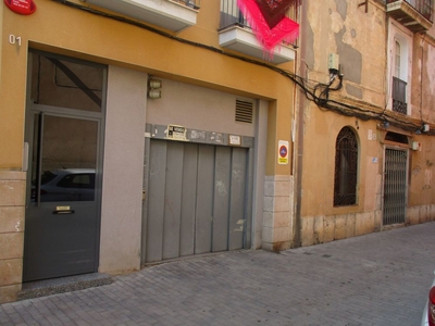 Garaje en venta en Vilanova I La Geltrú de 18 m²