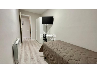 Habitaciones en C/ Mercaders, Tortosa por 245€ al mes