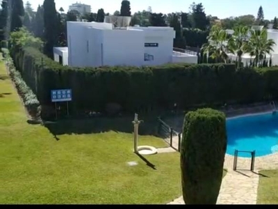 Piso ático en venta en Atalaya-Isdabe, Estepona