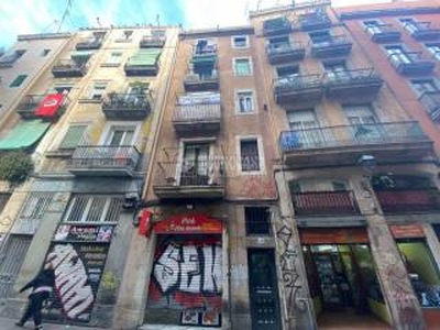 Piso de dos habitaciones entreplanta, El Raval, Barcelona