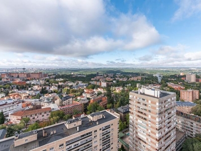 Piso en Ciudad de Viena, Madrid