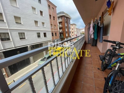 Piso en venta en Calle Arturo Dúo Vital, Número 32