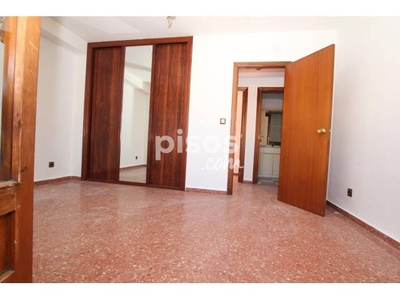 Piso en venta en Paseo del Muro, cerca de Calle de San Jorge