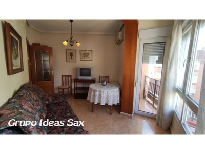 Piso en venta en Sax