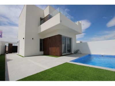 Villa de estilo moderno del desarrollador en la costa mediterránea en Daya Vieja - CV5720