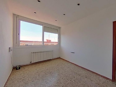 Piso para comprar en Cornellà de Llobregat, España