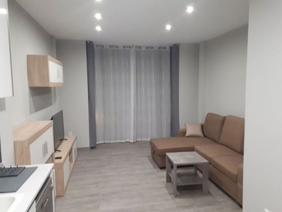 Alquiler de piso en Centro - Castellón de la Plana de 1 habitación con muebles y aire acondicionado