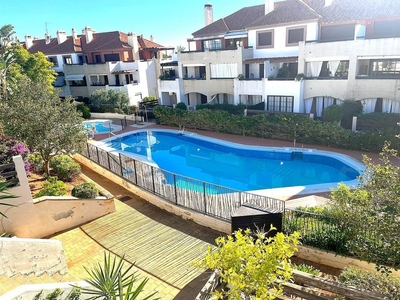 Alquiler de piso en Guillena de 2 habitaciones con terraza y piscina
