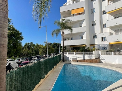 Alquiler de piso en Pescadería de 2 habitaciones con terraza y piscina