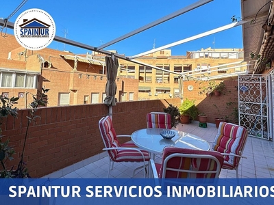 Ático en alquiler en Altozano - Conde Lumiares de 2 habitaciones con terraza y muebles