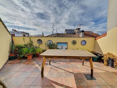 Ático en venta en calle San Nicolás de 4 habitaciones con terraza y balcón