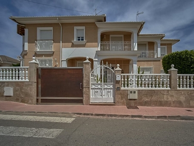 Casa-Chalet en Venta en Huercal Overa Almería