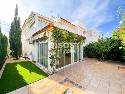 Casa en venta en Cabo Roig-La Zenia-La Regia