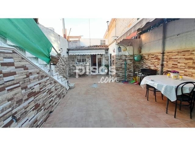 Chalet en venta en Carrer de Salvador Seguí, cerca de Carrer de Magí Colet