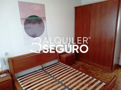Piso en alquiler en Centro - Vitoria-Gasteiz de 2 habitaciones con aire acondicionado y calefacción