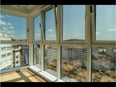 Piso en venta en calle República Argentina de 4 habitaciones con terraza y calefacción