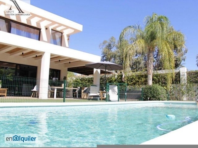 Alquiler casa amueblada piscina Campello pueblo