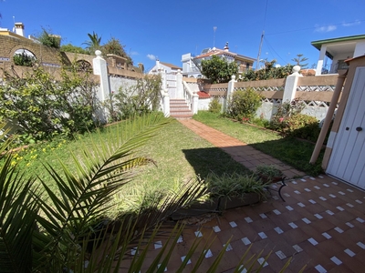 Venta de casa con terraza en Mazagon (Palos de la Frontera), Av. los conquistadores