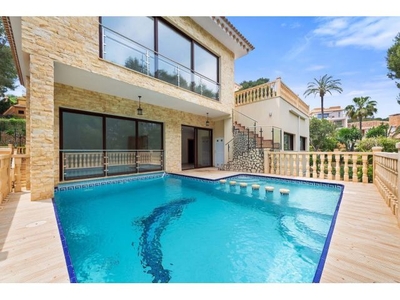 Villa de Lujo en Venta en Dehesa de campoamor, Alicante