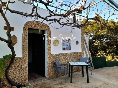 Casa con terreno en Alaior