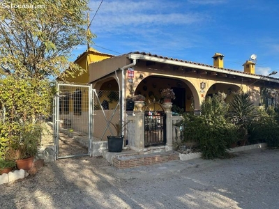 CASA DE CAMPO EN PERFECTO ESTADO