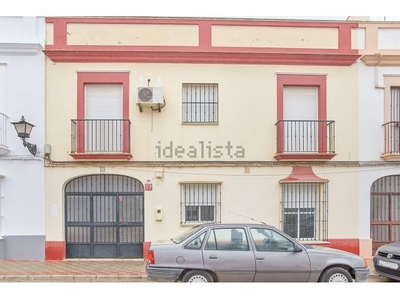 ESTUPENDA CASA EN ZONA FERIA