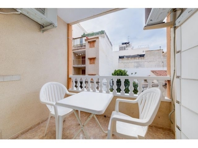 PRECIOSO APARTAMENTO DE 2 DORMITORIOS ORIENTADO AL SUR EN TORREVIEJA