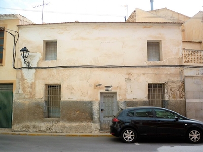 Сasa con terreno en venta en la calle de la Iglesia' Monforte del Cid
