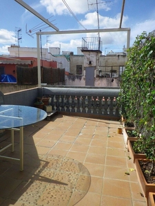 Ático en venta en Casco Antiguo - Centro de 2 habitaciones con terraza y aire acondicionado