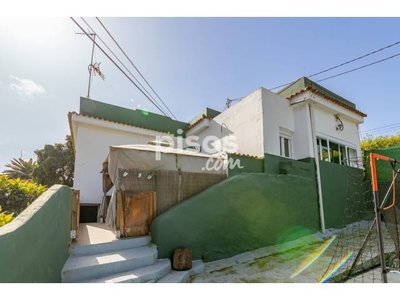 Casa en venta en Calle de Sinesio Yáñez Travieso, 50 en Los Portales-Visvique-Los Castillos por 250.000 €